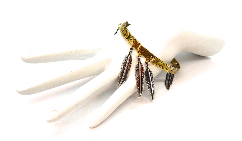 THUNDERBIRD LADYHAWKE SMALL FEATHER BANGLE (GOLD)
