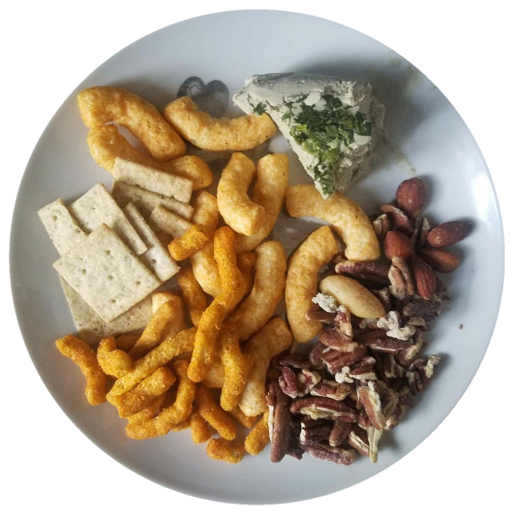 CRACKERS + CHEESE + PECANS SNACK PLATE